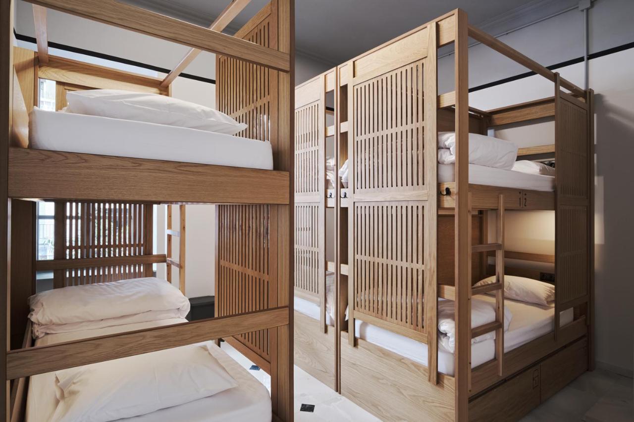 When In Athens Hostel Екстер'єр фото
